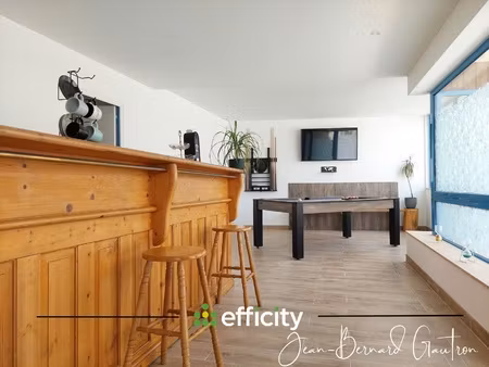 maison 14 pièces - 330 m²