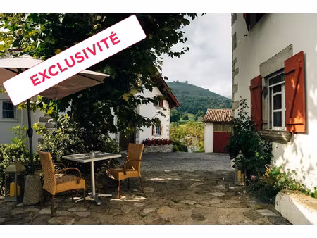 vente maison 11 pièces 365 m² à saint-jean-pied-de-port (64220)  455 000 €