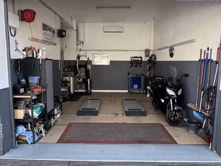 local commercial à vendre