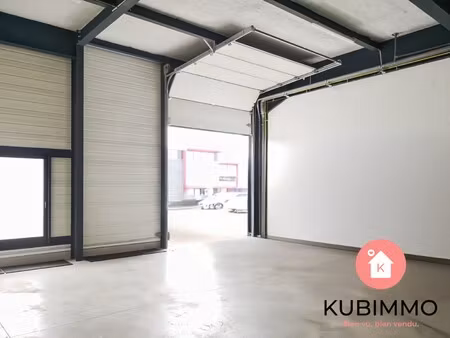 location local commercial