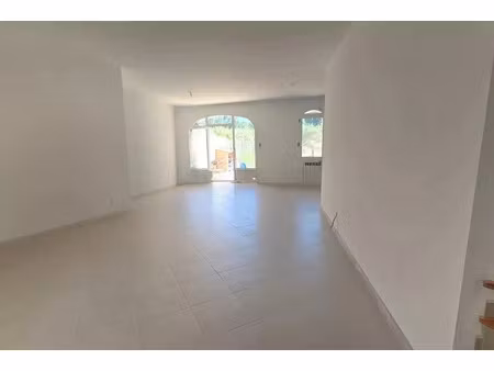 vente maison 4 pièces 120 m² saint-martin-de-crau (13310)