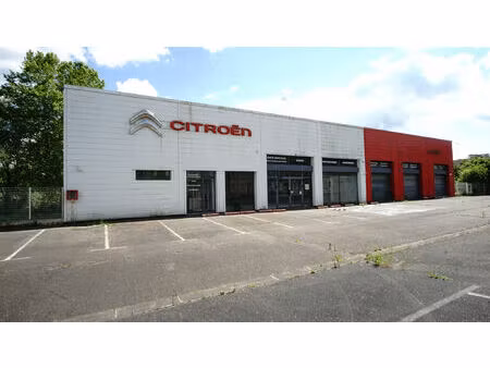 vente commerce 1318 m² mirande (32300)
