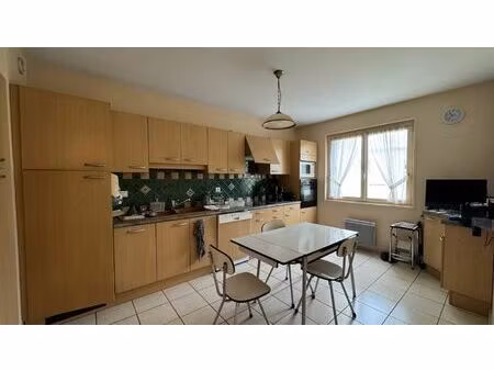 vente appartement 4 pièces 117 m² thiers (63300)