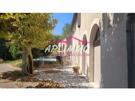 ancien couvent avec piscine