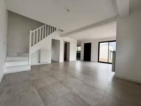 vente maison à verson (14790) : à vendre / 108m² verson