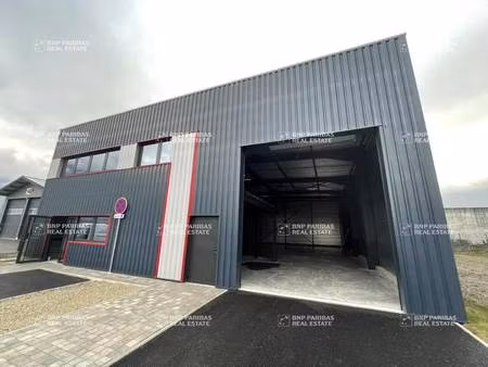 local d'activités à louer