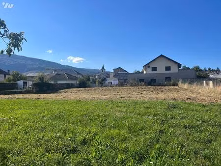 terrain constructible viabilisé à vendre