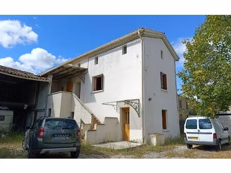 immeuble saint-julien-de-cassagnas 203 m² t-9 à vendre  176 000 €