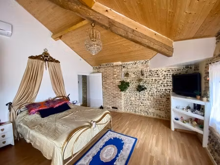 maison bourgeoise rénovée (dpe a) esprit art déco de 8 pièces proche de eugenie les bains 