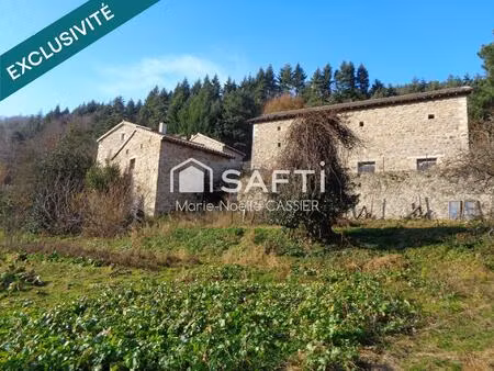 ardèche verte  rare ferme 125 m² avec dépendances