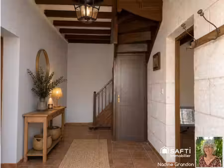 maison de caractère avec dépendances et jardin