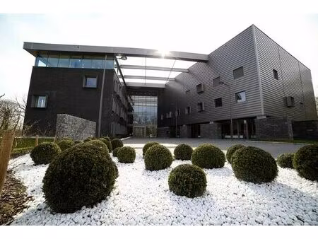 a louer : bureaux sécurisés à marche-en-famenne