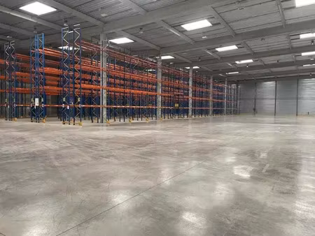 à louer – entrepôt logistique de 8 762 m² à bussy-lettrée – marne (51)