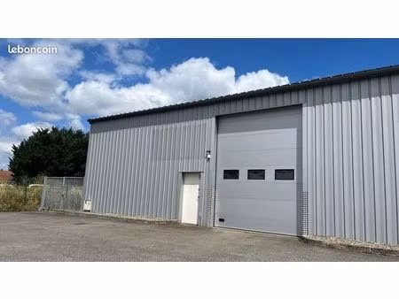 local commercial 150 m2