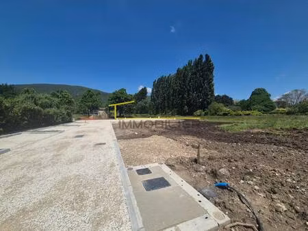 terrain constructible viabilisé à vendre