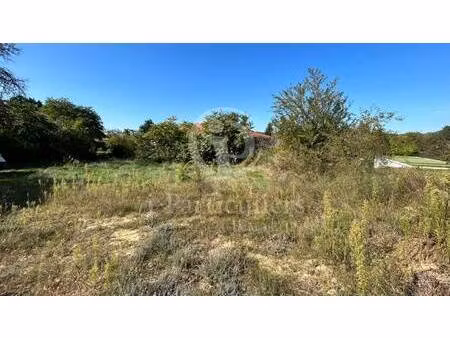 terrain constructible viabilisé à vendre