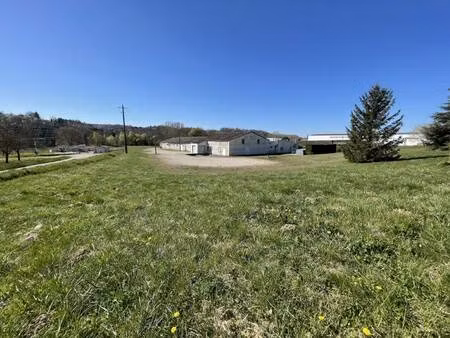 local commercial à vendre