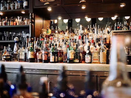 vente bureaux et commerces à mayenne (53100) : à vendre / 280m² mayenne