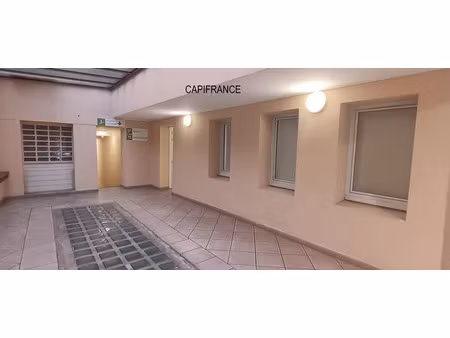 location locaux professionnels 2 pièces 25 m² à digne-les-bains (04000)  460 €