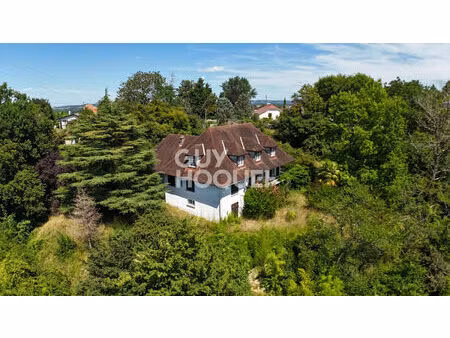 maison spacieuse à vendre à lagor - 6 chambres et grand terrain