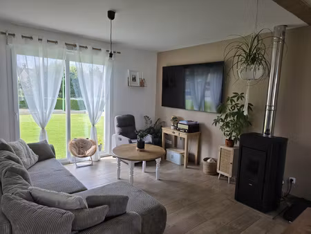 belle maison moderne dans un village proche de eu