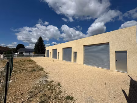 vente locaux professionnels 168 m² à vinay (38470)  285 000 €