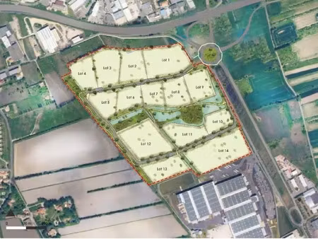 à vendre – terrains industriels de 7 500 à 26 000 m² dans le natura parc à entraigues-sur-