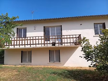 vente maison 7 pièces 117 m² à montmorillon (86500)  87 200 €