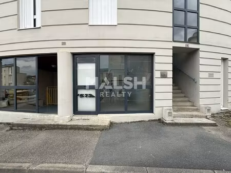 location local commercial 52m²