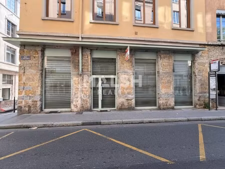 location local commercial 155m²