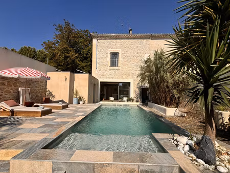 maison bourgeoise avec jardin et piscine