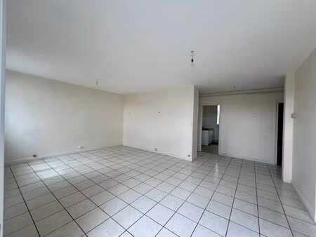 vente appartement 3 pièces 61 m² saint-amand-montrond (18200)