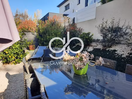 appartement 2 pièces avec terrasse de 42 m2 à villeneuve-les