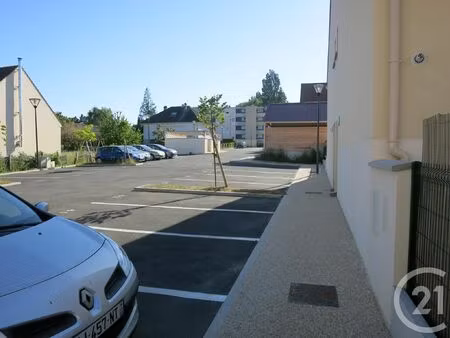 location parking brie comte robert 77170