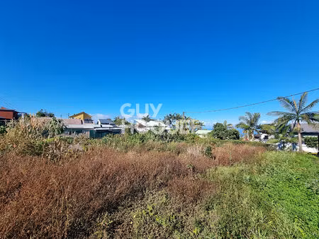 terrain pont d'yves 740 m2