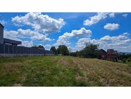 terrain à bâtir de plus de 18 ares avec vue dégagée – à prox