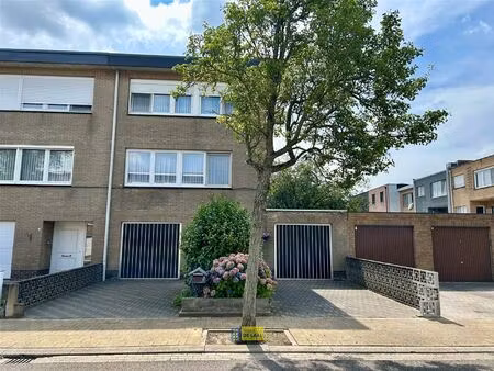 huis te koop in hoevenen met 3 slaapkamers