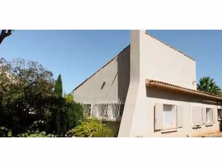 maison avec piscine et jardin toulon (83)