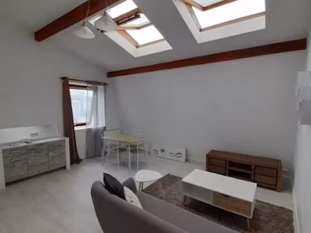 location appartement 2 pièces 48 m² à mantes-la-jolie (78200)  890 €