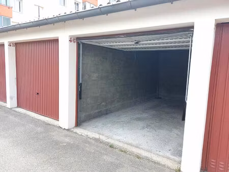 vente garage 13 m² villeurbanne (69100)