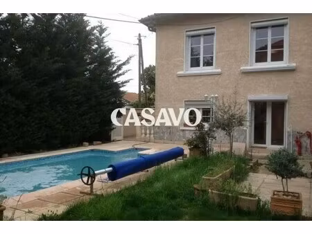 maison de luxe à vendre dans le quartier la-soie