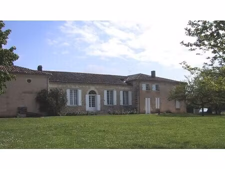 maison de luxe à vendre à saint-martial