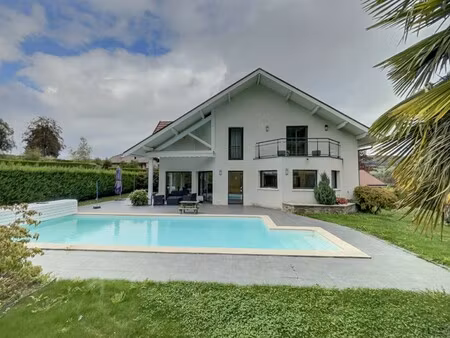 maison de luxe à vendre à cusy