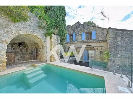 maison de luxe à vendre à la la roque-sur-cèze