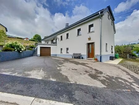 maison d'habitation avec un appartement à vendre à schönberg