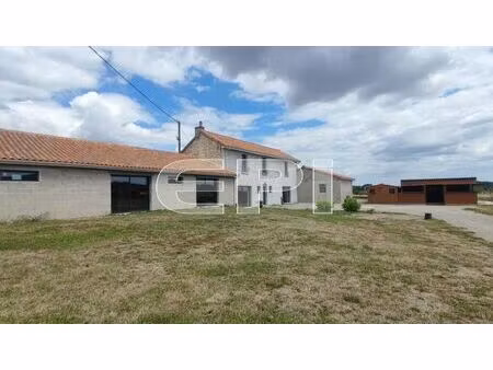 vente maison 11 pièces 167 m² loudun (86200)