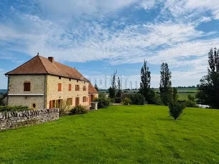 vente immeuble 8 pièces 237 m² à oyé (71800)  470 000 €