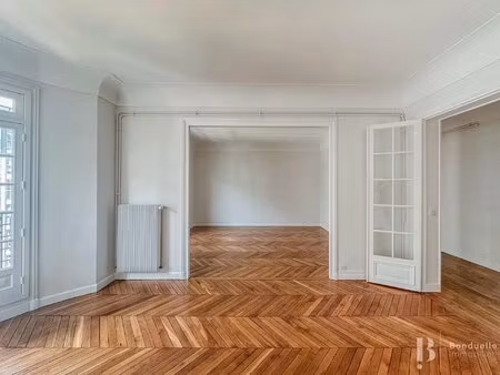 paris xvii - a louer vide - beau 4 pieces de 93 m² au 4e etage - philibert delorme - cave