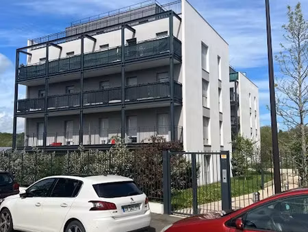 location appartement 3 pièces 58 m² à melun (77000)  937 €