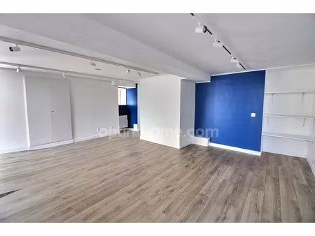 location locaux professionnels 42 m² à maule (78580)  1 320 €